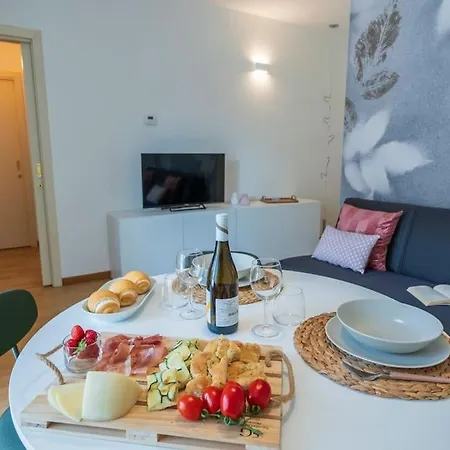 Pitty A Zona Centro E Mare By Yohome 公寓 佩萨罗