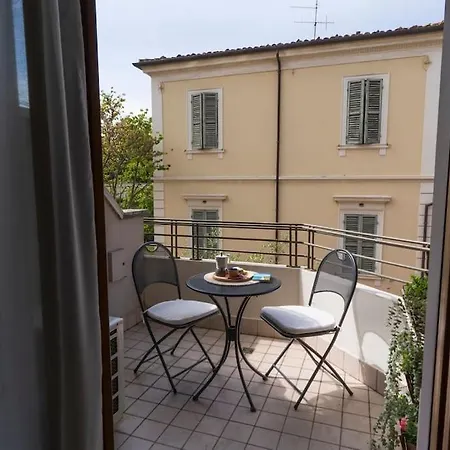 Pitty A Zona Centro E Mare By Yohome Apartment Pesaro